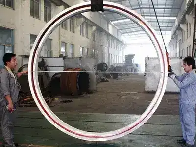 في التوربينات المائية لتوليد الطاقة 